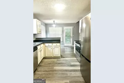 1630 Isleworth Circle, Atlanta, GA 30349 - Photo 9