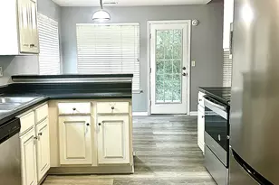 1630 Isleworth Cir, Atlanta, GA 30349 - Photo 9