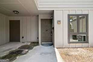 922 Cedar Creek S, Marietta, GA 30067 - Photo 5