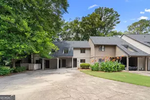 922 Cedar Creek S, Marietta, GA 30067 - Photo 3