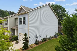 653 Oakside Pl, Acworth, GA 30102 - Photo 3