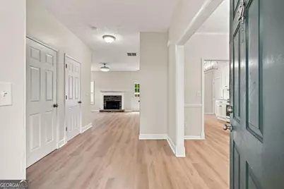 6356 Wilmington Way, Flowery Branch, GA 30542 - Photo 5