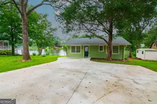1671 W Pine Lake Dr, West Point, GA 31833 - Photo 3