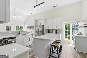 4169 Chatham View Dr, Buford, GA 30518 - Photo 9