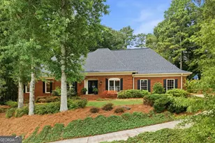 1040 Finnsbury Dr, Roswell, GA 30075 - Photo 1
