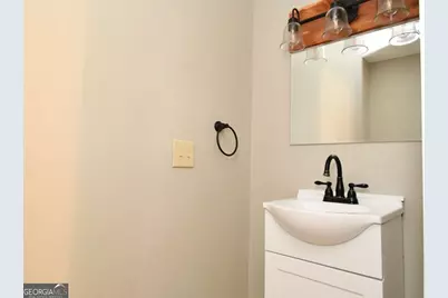 257 Lake Place Drive, Lavonia, GA 30553 - Photo 29