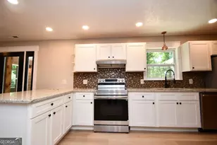 257 Lake Pl Dr, Lavonia, GA 30553 - Photo 9