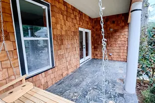 68 Spring St, Newnan, GA 30263 - Photo 5
