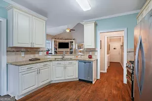 7650 Livingston Dr, Jonesboro, GA 30236 - Photo 9