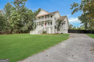 447 Sterling Woods Dr, Richmond Hill, GA 31324 - Photo 5