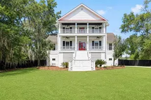 447 Sterling Woods Dr, Richmond Hill, GA 31324 - Photo 1