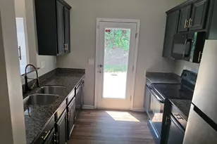 2873 Ridgeview Dr SW, Atlanta, GA 30331 - Photo 11