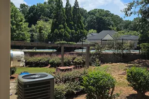 2873 Ridgeview Dr SW, Atlanta, GA 30331 - Photo 13
