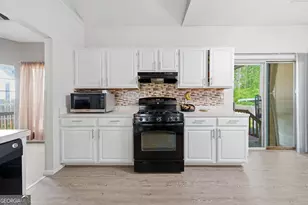 12257 Cypress Ln, Fayetteville, GA 30215 - Photo 5