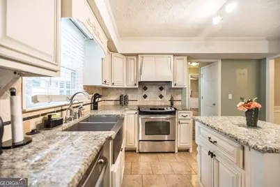 208 Shenandoah Trail, Warner Robins, GA 31088 - Photo 13