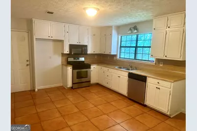10197 Hamilton Glen, Jonesboro, GA 30238 - Photo 17