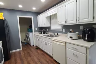 403 Victoria Pl, Locust Grove, GA 30248 - Photo 9