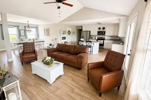 142 Peach Ln, Royston, GA 30662 - Photo 7