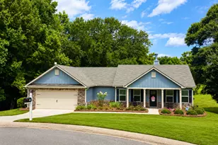 142 Peach Ln, Royston, GA 30662 - Photo 1