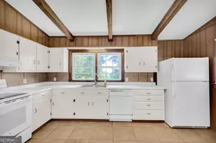 6091 Stone Bridge Rd, Carnesville, GA 30521 - Photo 13