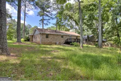 2210 Village Drive, Covington, GA 30016 - Photo 5