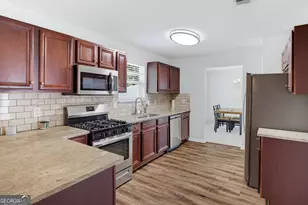 6260 Selborn Dr SW, South Fulton, GA 30331 - Photo 11