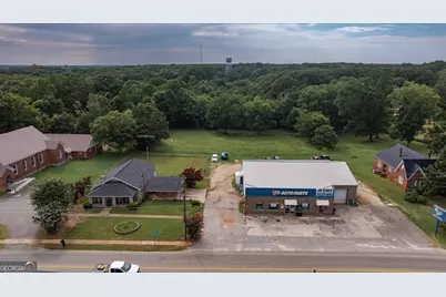 317 &amp; 295 General Daniels Avenue N, Danielsville, GA 30633 - Photo 5