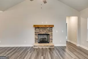 131 Holtz Dr, Carrollton, GA 30117 - Photo 7