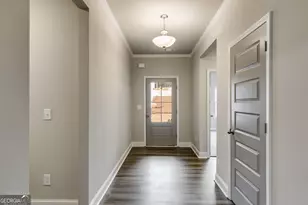 131 Holtz Dr, Carrollton, GA 30117 - Photo 3