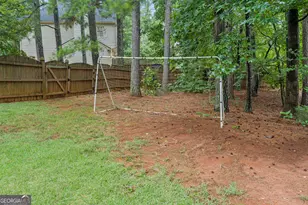 325 Trowbridge Ln, Lawrenceville, GA 30043 - Photo 37