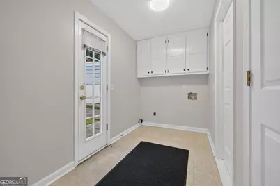 129 Springbrook Dr, Auburn, GA 30011 - Photo 15