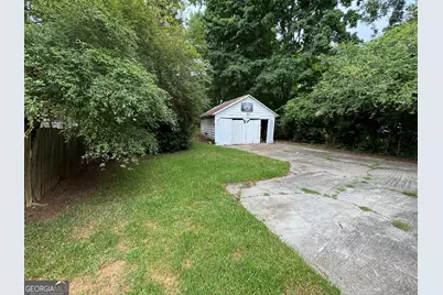 1011 W Solomon Street, Griffin, GA 30223 - Photo 11