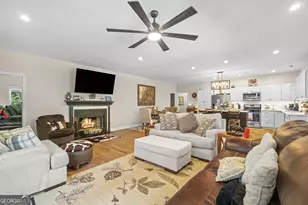 613 Abby Ln, Clayton, GA 30525 - Photo 7