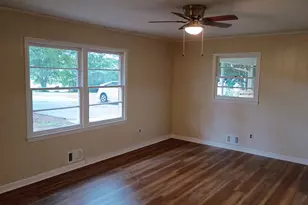 70 5th St, Hartwell, GA 30643 - Photo 3