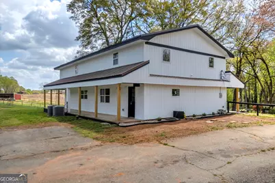 8606 Holly Springs Road, Maysville, GA 30558 - Photo 5
