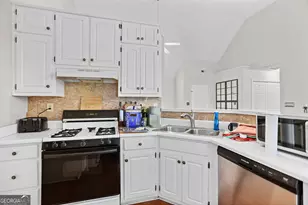 188 Widewater Dr, Newnan, GA 30265 - Photo 11