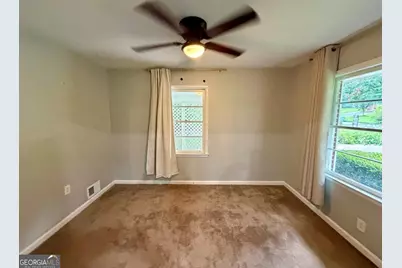 2442 Antwerp Drive SE, Atlanta, GA 30315 - Photo 9