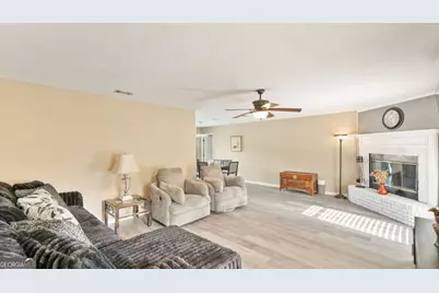 132 Pleasant Way, Jesup, GA 31545 - Photo 5