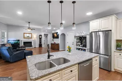 214 Cypress Lakes Drive, Bloomingdale, GA 31302 - Photo 15