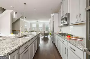 1391 Live Oak Ln, Atlanta, GA 30319 - Photo 15