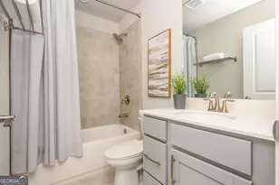 1391 Live Oak Ln, Atlanta, GA 30319 - Photo 27