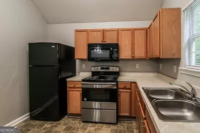 4525 Ravenwood Place, Union City, GA 30291 - Photo 7