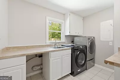 5157 Lakesprings Drive, Atlanta, GA 30338 - Photo 19