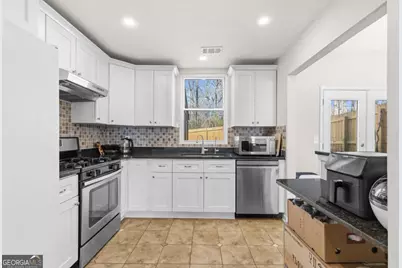 3982 Hancock Circle, Atlanta, GA 30340 - Photo 9