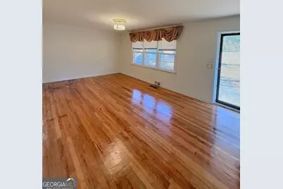 100 W Greenwood Drive, Carrollton, GA 30117 - Photo 3