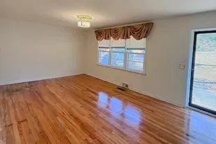 100 W Greenwood Dr, Carrollton, GA 30117 - Photo 3