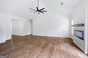 2474 Fischer Rd, Sharpsburg, GA 30277 - Photo 11