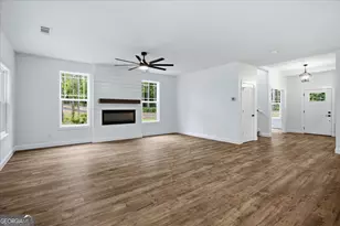 2470 Fischer Rd, Sharpsburg, GA 30277 - Photo 9