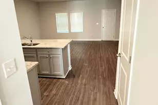 349 Oakwood Dr NW, Milledgeville, GA 31061 - Photo 3