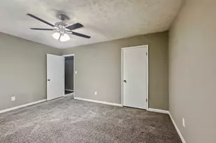 323 Park Ridge Ct, Riverdale, GA 30274 - Photo 11